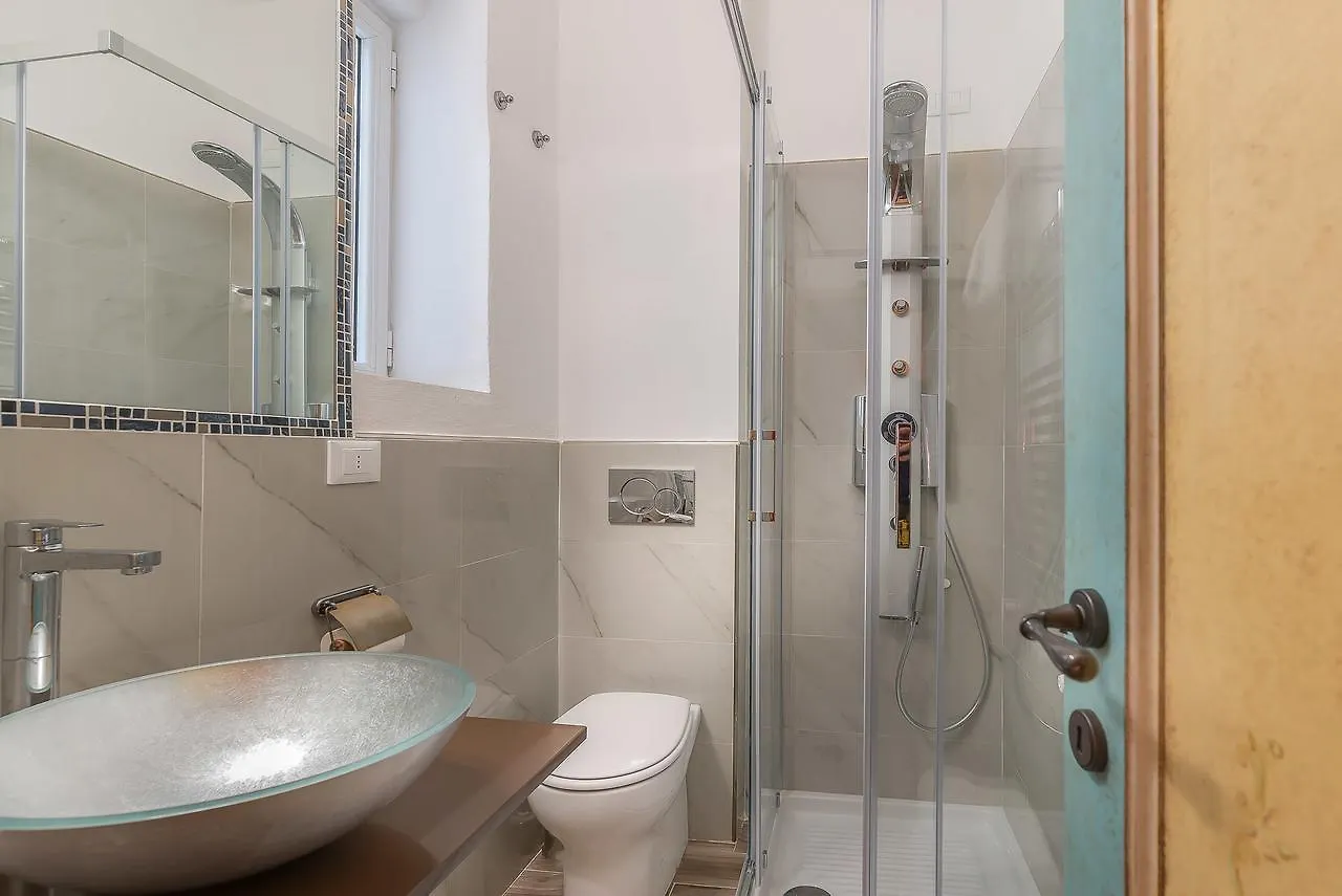 Residenza Conte Di Cavour & Rooftop Florence Italy