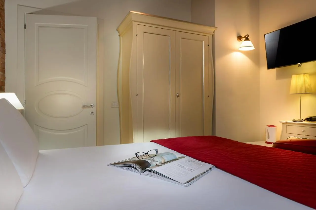 Residenza Conte Di Cavour & Rooftop Florence Guest house