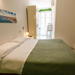  Affittacamere Onlyrooms Ii - Real Old Town Italia