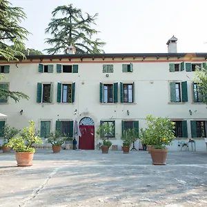  Bed & Breakfast La Rugolana Italia