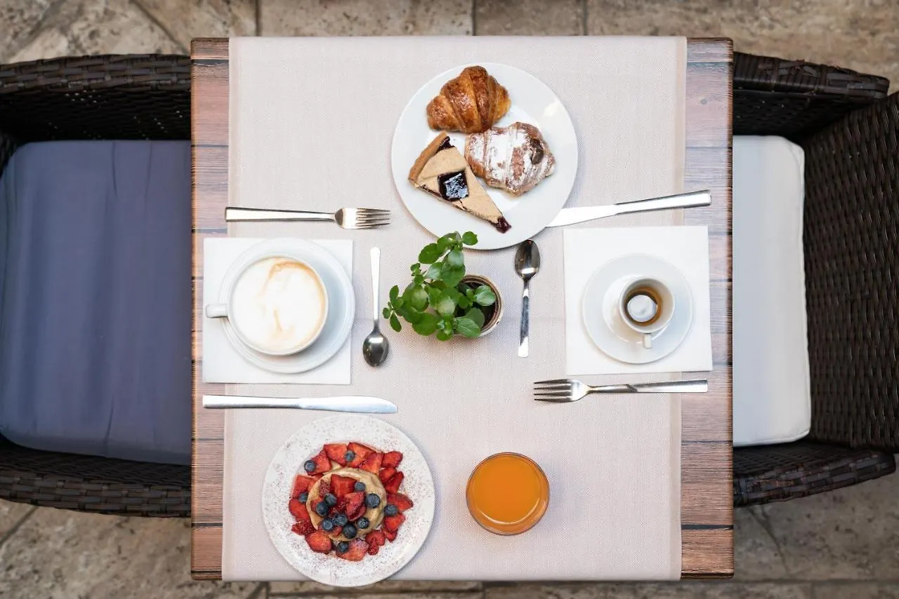 Residenza Conte Di Cavour & Rooftop Florence