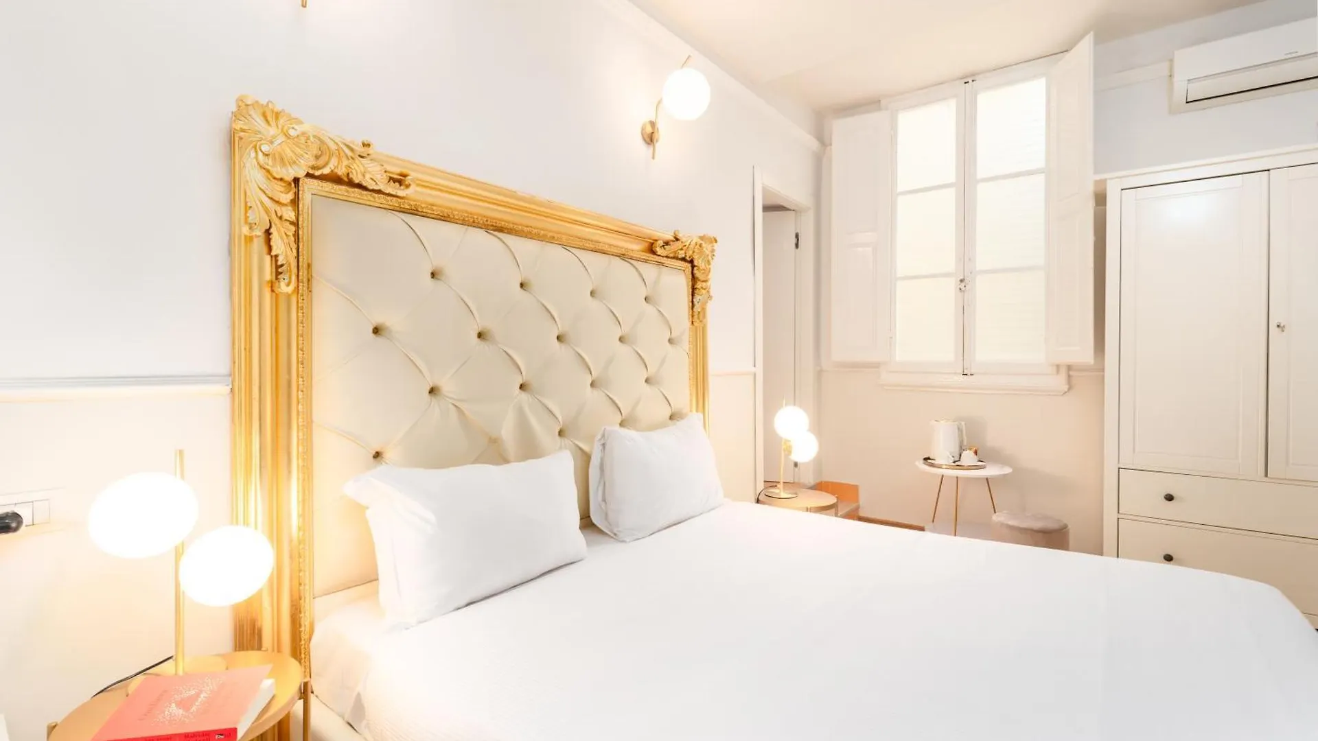 Residenza Conte Di Cavour & Rooftop Florence