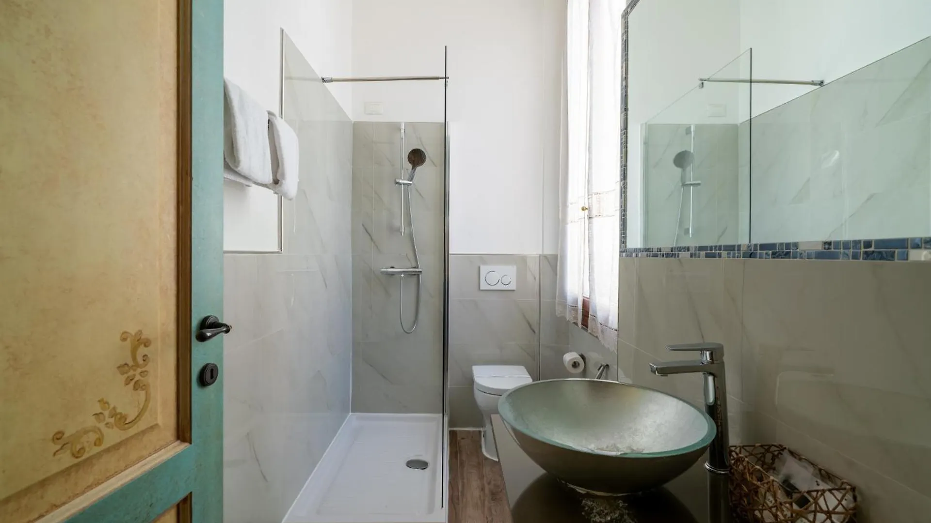 Residenza Conte Di Cavour & Rooftop Florence Guest house