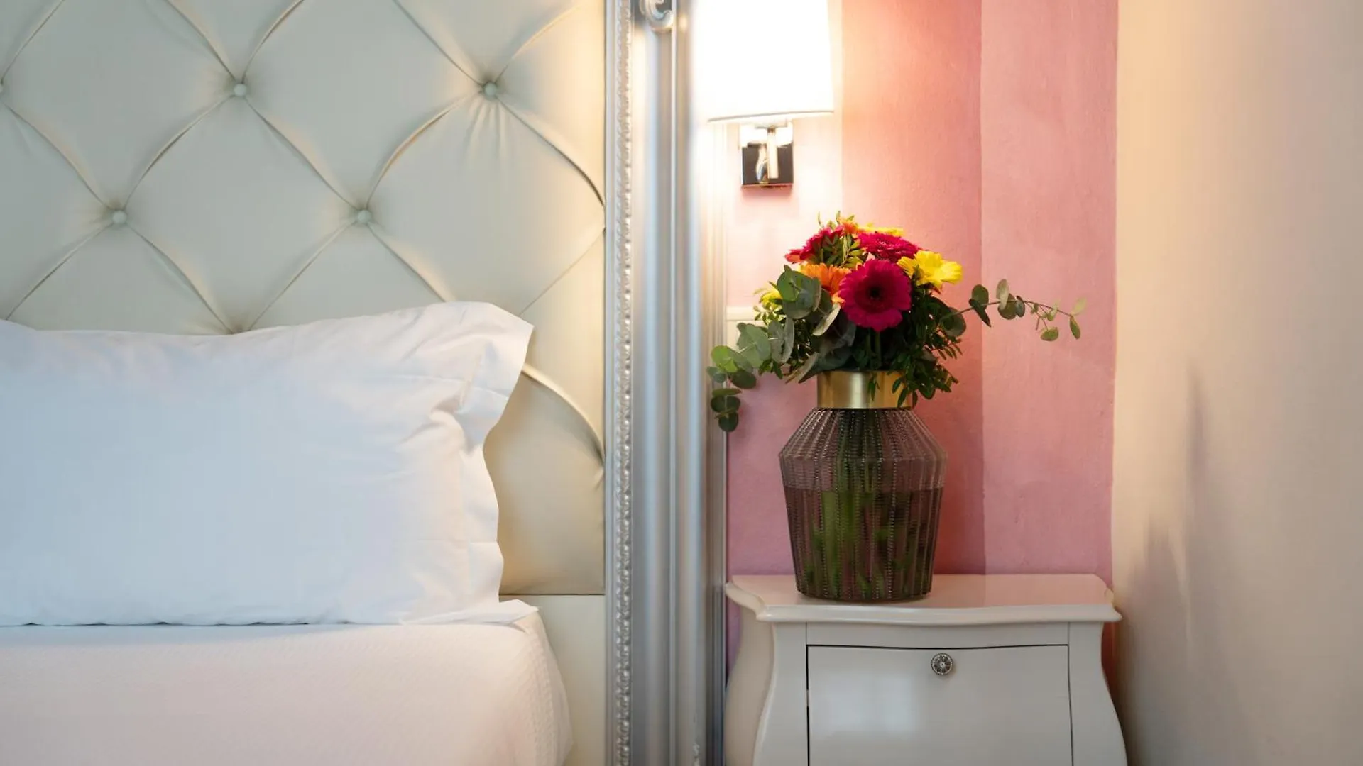 Residenza Conte Di Cavour & Rooftop Florence Guest house